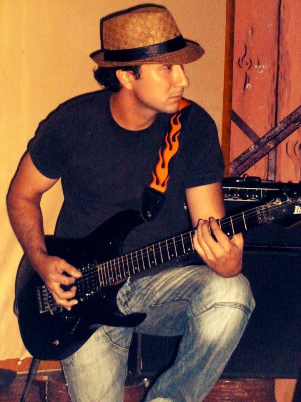 Guitarristas Rock Guayas | danielorellana